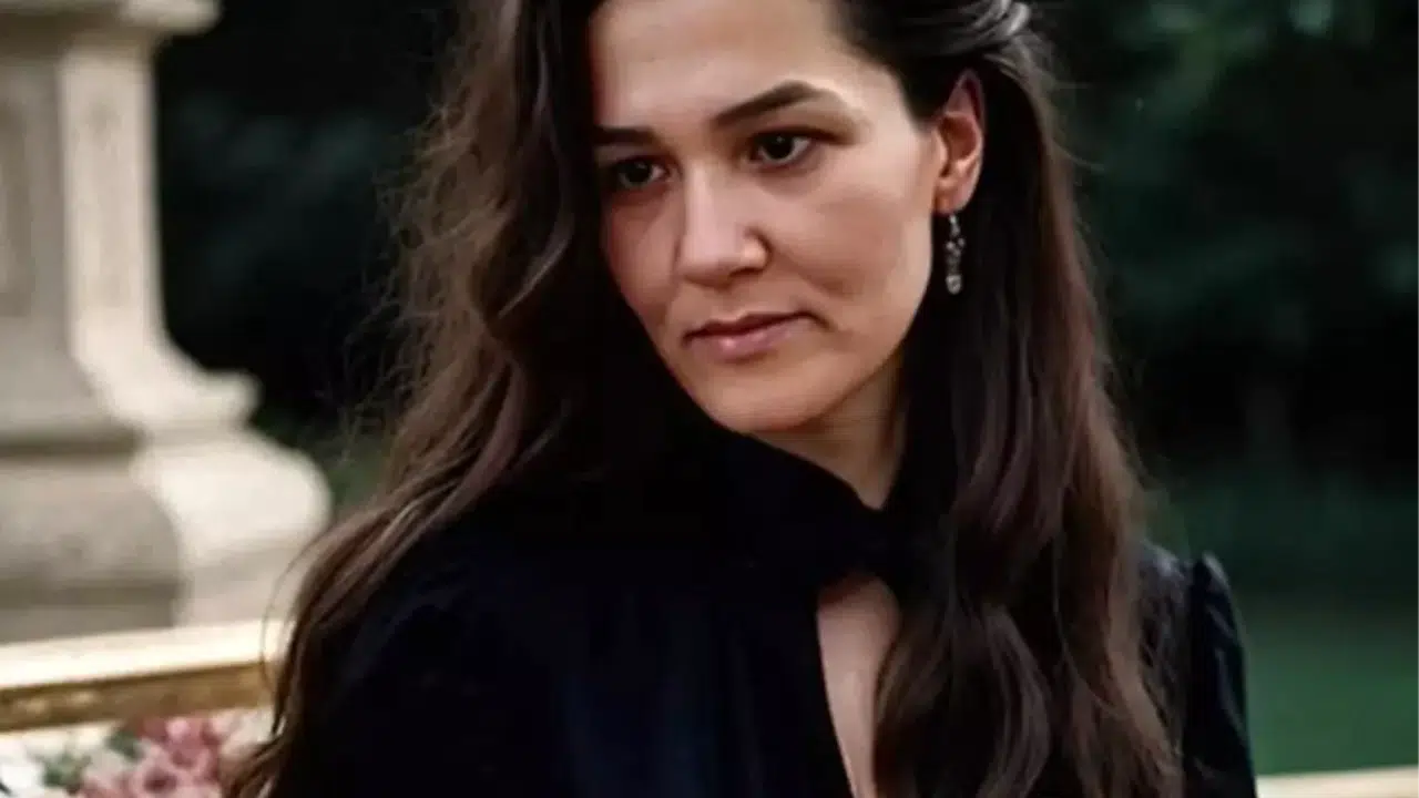 Fatmanur Çelik: Unveiling the Teacher's Professional Journey